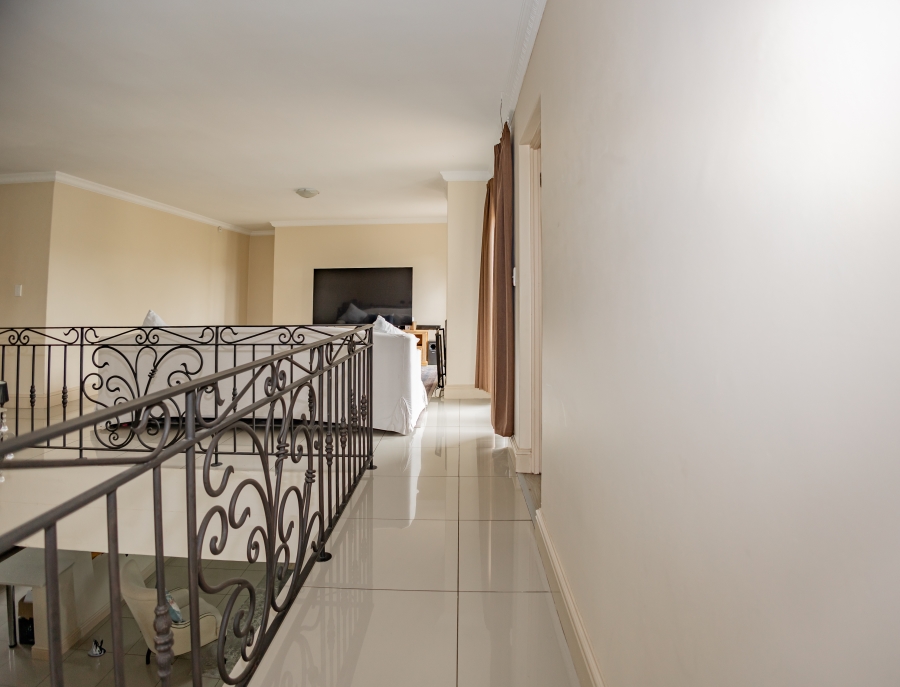 4 Bedroom Property for Sale in Zevenwacht Country Estate Western Cape
